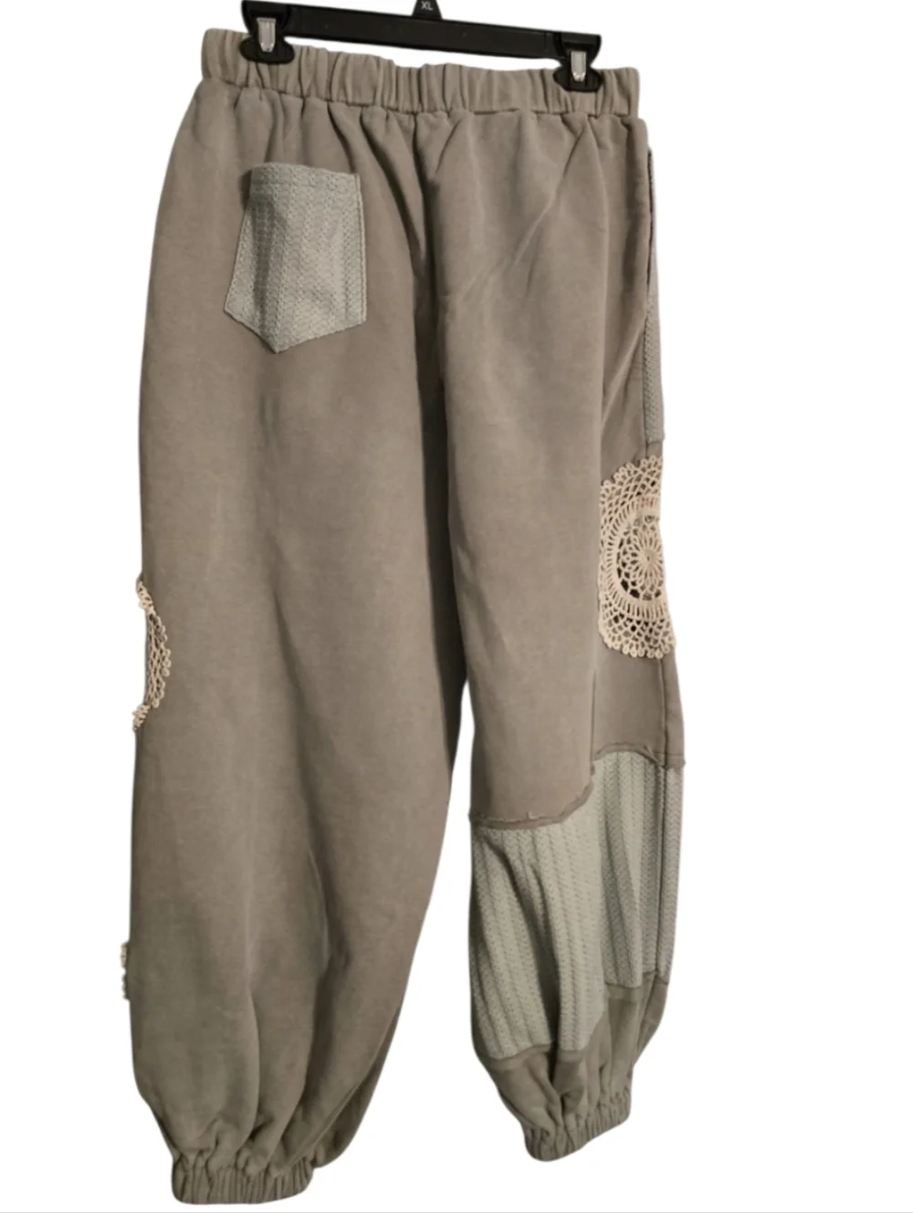 POL Boho Crochet Patchwork Relaxed Joggers in Gray & Olive Size Large NWOT - Picture 4 of 4